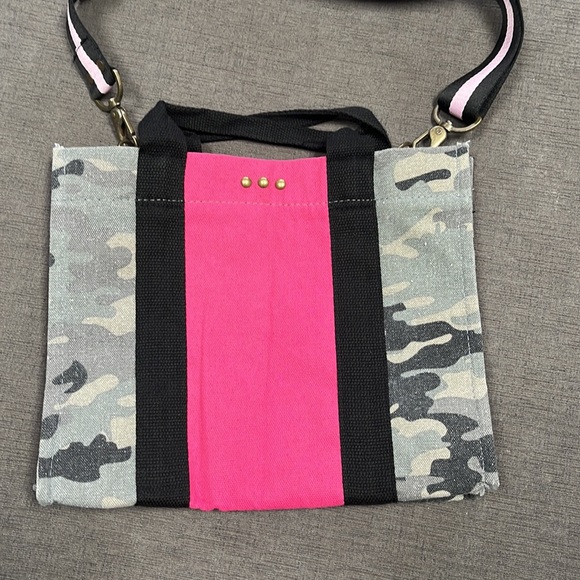 NEW Pretty Simply Zoey Canvas Crossbody Tote Bag - Picture 8 of 9